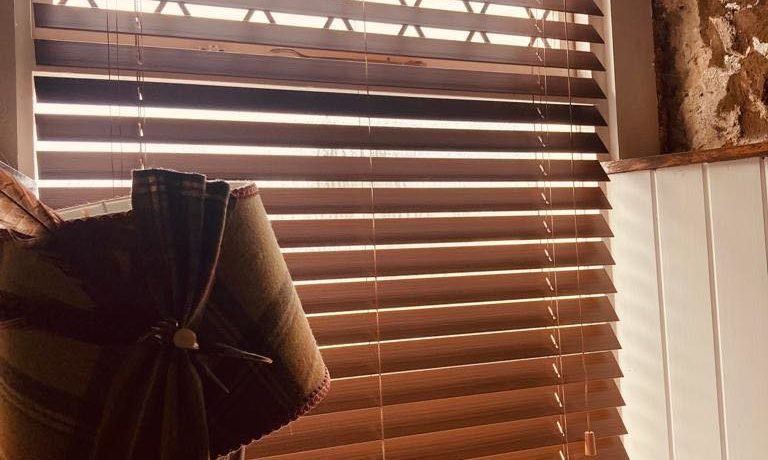 custom made wooden blinds dubai